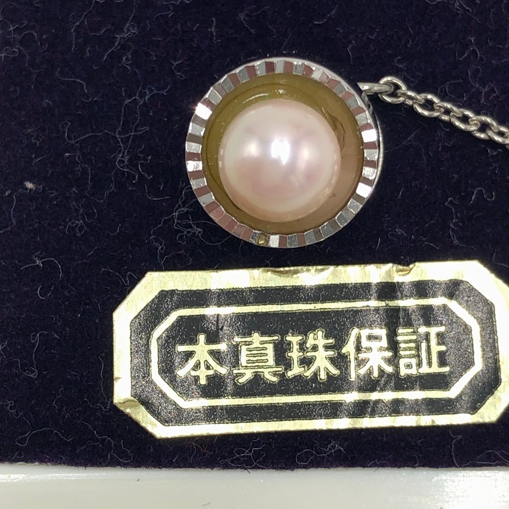 Pearl And Silver Tie Tack With Chain Nip - image 3